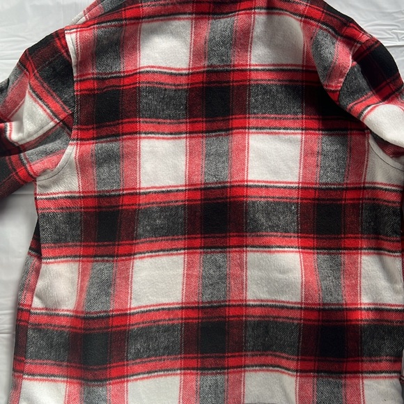 Super soft. Waist length shacket. - Picture 7 of 7